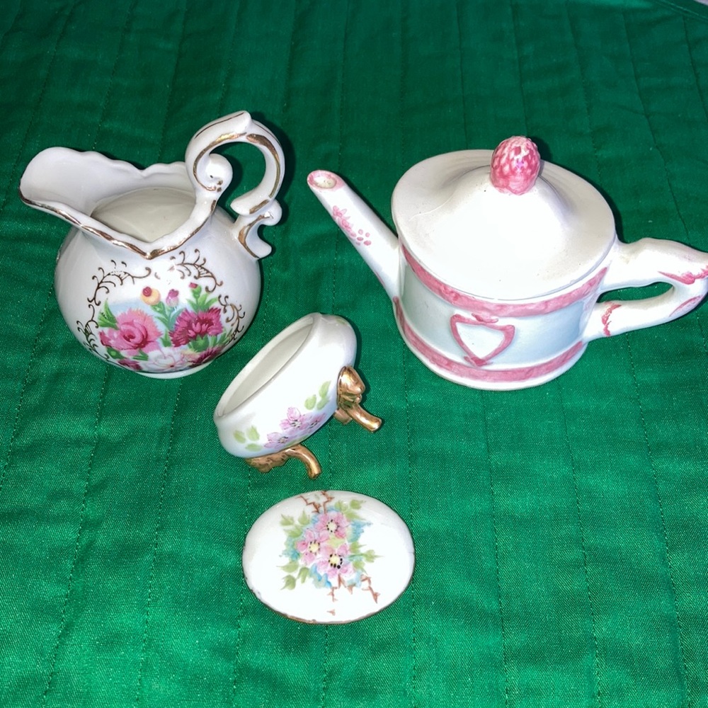 Lot of 3 small porcelain decorative items, 2 hand painted, 1 decal.    $39